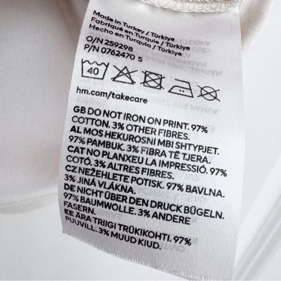 🤍Disney Mickey Mouse Unisex Boxy Oversized T-Shirt Off White Size S - Picture 6 of 7